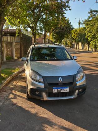 RENAULT SANDERO 1.6 STEPWAY 16V FLEX 4P AUTOMÁTICO RENAULT SANDERO 1.6 STEPWAY 16V FLEX 4P AUTOMÁTICO